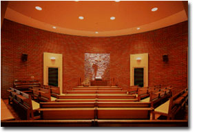 �`���y��